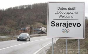 Nove table dobrodošlice s olimpijskim znakom na ulazima u Sarajevo